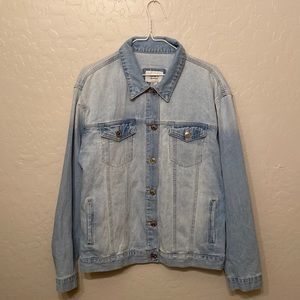 FOREVER21- Light Wash Jean Jacket-Size M
